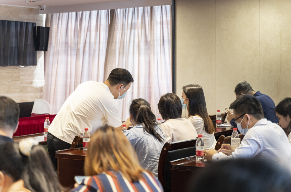大发（中国）组织开展新闻摄影专题培训