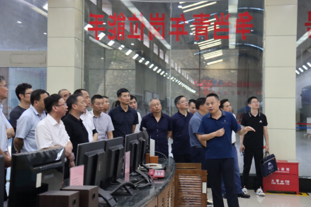 湖南省国资委国企党建与现代经济理论培训班赴株洲航电分大发在线登录开展党建工作交流