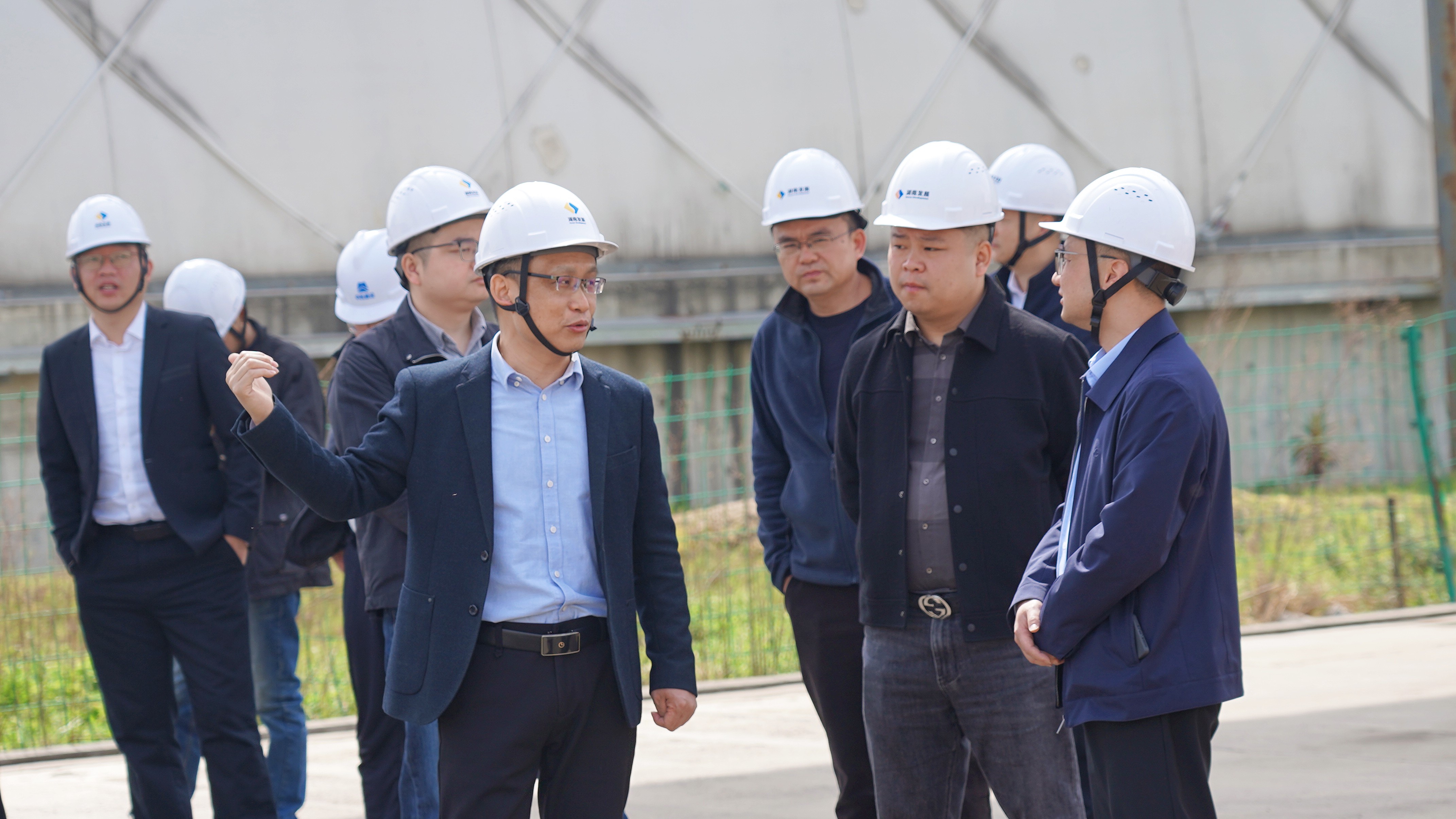 沅江市副市长雷亮调研大发（中国）机制砂和砂石集散中心项目